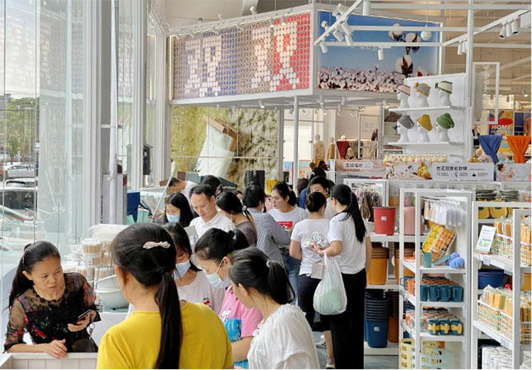 11月6号龙八long8人生就是博首家2400㎡家居生活馆2.0正式对外试营业 11月6号龙八long8人生就是博首家2400㎡家居生活馆2.0正式对外试营业